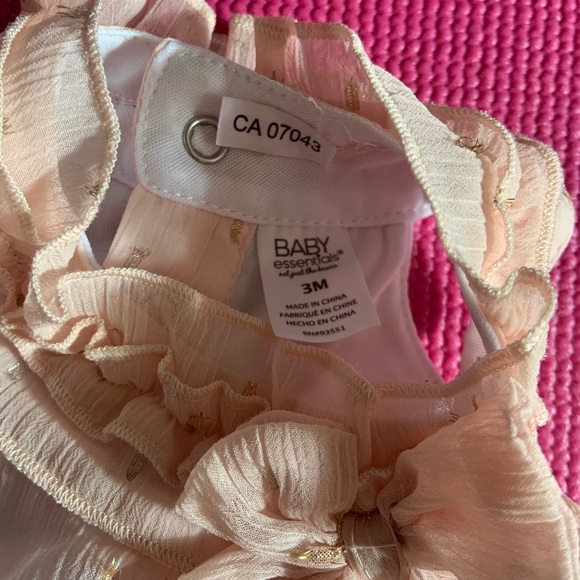 Baby girl bundle - Picture 5 of 8
